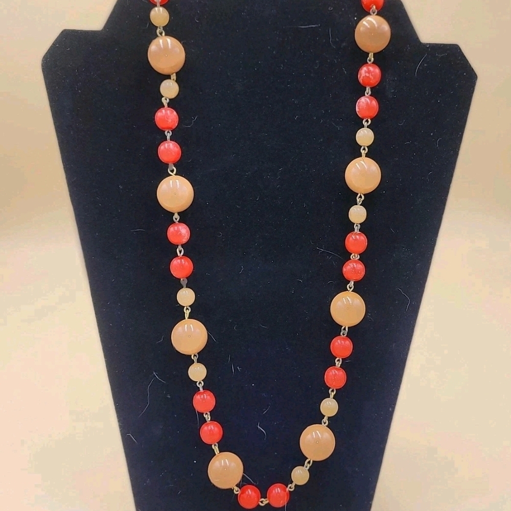 Elegant Red and Tan Beaded‎ Necklace
